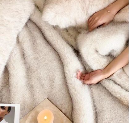 Temporada de Inverno Companhia de Grande Tamanho Hoodie Usável com Flanela Espessa e Bolso Gigante
