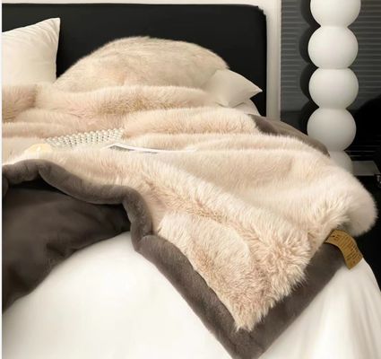 Temporada de Inverno Companhia de Grande Tamanho Hoodie Usável com Flanela Espessa e Bolso Gigante