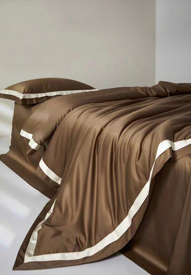 Elegante Kit de Casamento de Quatro Peças 400TC Set de Roupas de Cama com Lenço de Conforto e Cobertura de Quilt