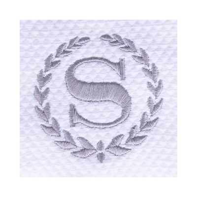 Conjunto de toalhas de hotel de logotipo personalizado de faixa larga de coral de veludo 35 * 75cm 70 * 140cm absorvente macio