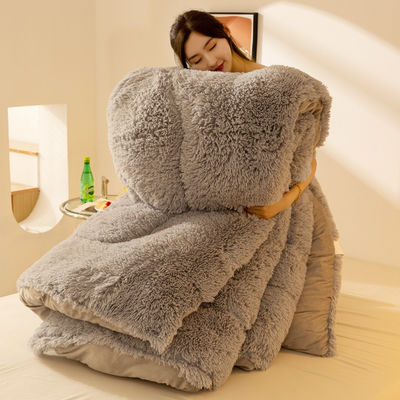 Quilt de inverno espessado para todas as estações com veludo de visão de cabelo comprido e 100% de poliéster