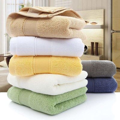 Experimente conforto inigualável com o nosso conjunto de toalhas de banho 100% de algodão suave e absorvente