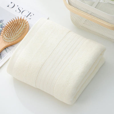 Grande conjunto de toalhas de praia feito de algodão sustentável perfeito para casa hotel e spa agora