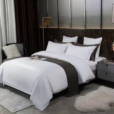 300TC Satin Branco King Size Hotel Quilt Cover Quilt Flat Sheet Set com padrão sólido